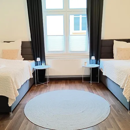 Gemuetliche Auszeit - Nur 50m Zum Hauptbahnhof, Ruhig, Parterre, Zentral, Hunde Willkommen, Kinderausstattung Vorhanden
