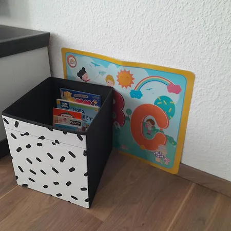 Gemuetliche Auszeit - Nur 50m Zum Hauptbahnhof, Ruhig, Parterre, Zentral, Hunde Willkommen, Kinderausstattung Vorhanden